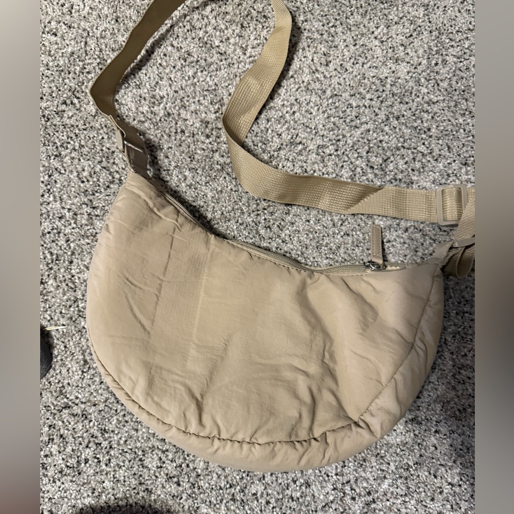 Light tan crossbody crescent